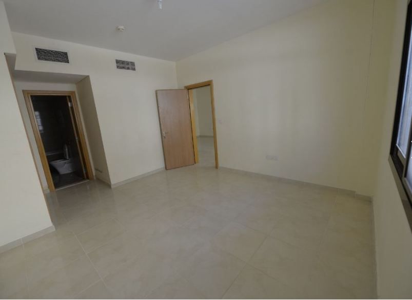 Residential Property 1 Bedroom U/F Apartment  for rent in Lusail , Doha-Qatar #11233 - 2  image 